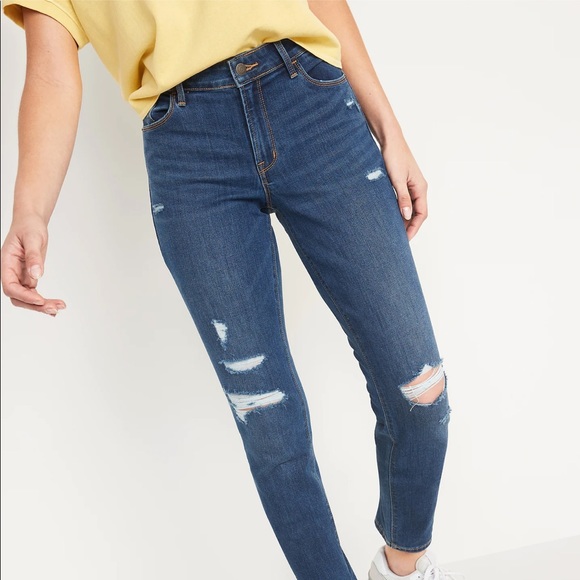 Old Navy Denim - NWOT Old Navy size 10 Power Slim straight mid rise jeans Regular